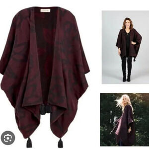 Cleobella Fringe Trim Burgundy Floral Poncho Wrap Cardigan O/S